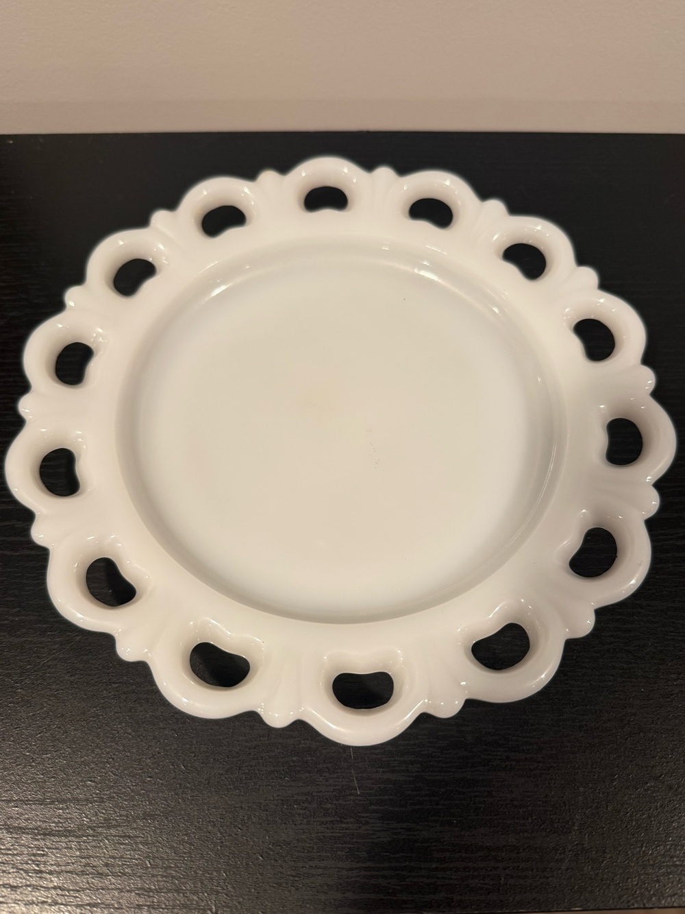 Vintage Anchor Hocking Old Colony Lace Edge Milk Glass 8 1/4" Salad Plate
